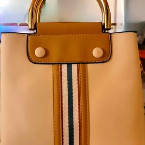 Purse/Handbag/Satchel Small-Medium Size Cream Color 3 Main Pockets Zipper